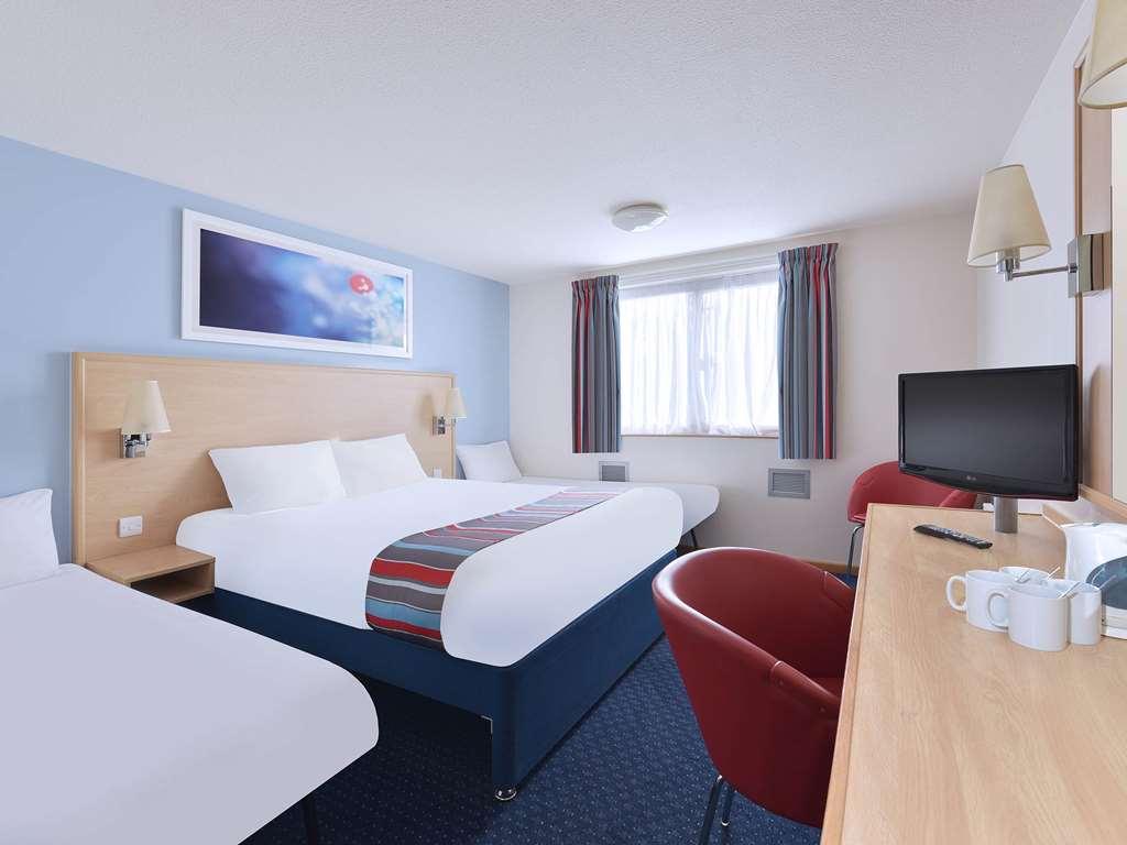 Travelodge Harrogate Habitación foto