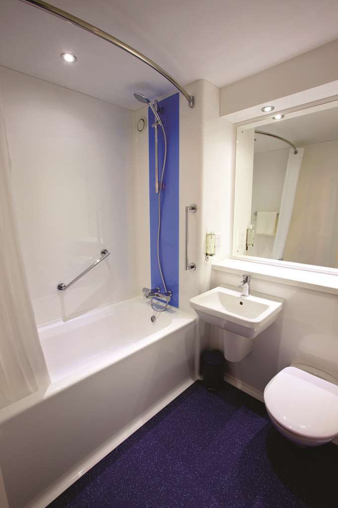 Travelodge Harrogate Habitación foto